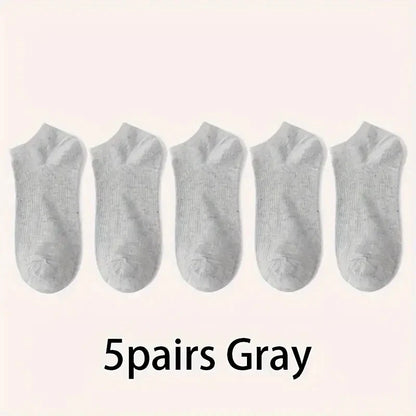 Unisex Capilorix comfort-fit ankle socks in a 5-pack, breathable and lightweight, ideal for sports and daily wear, shown on feet.