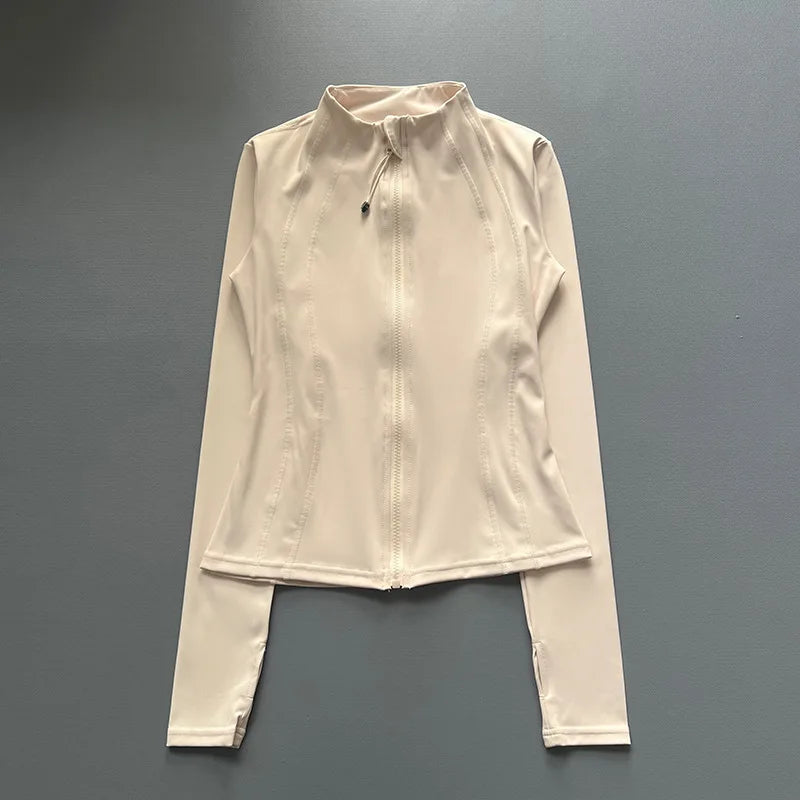 Capilorix women's sun quick-drying sports coat with long sleeves, zipper, fitted top for yoga, running, and fitness activities.