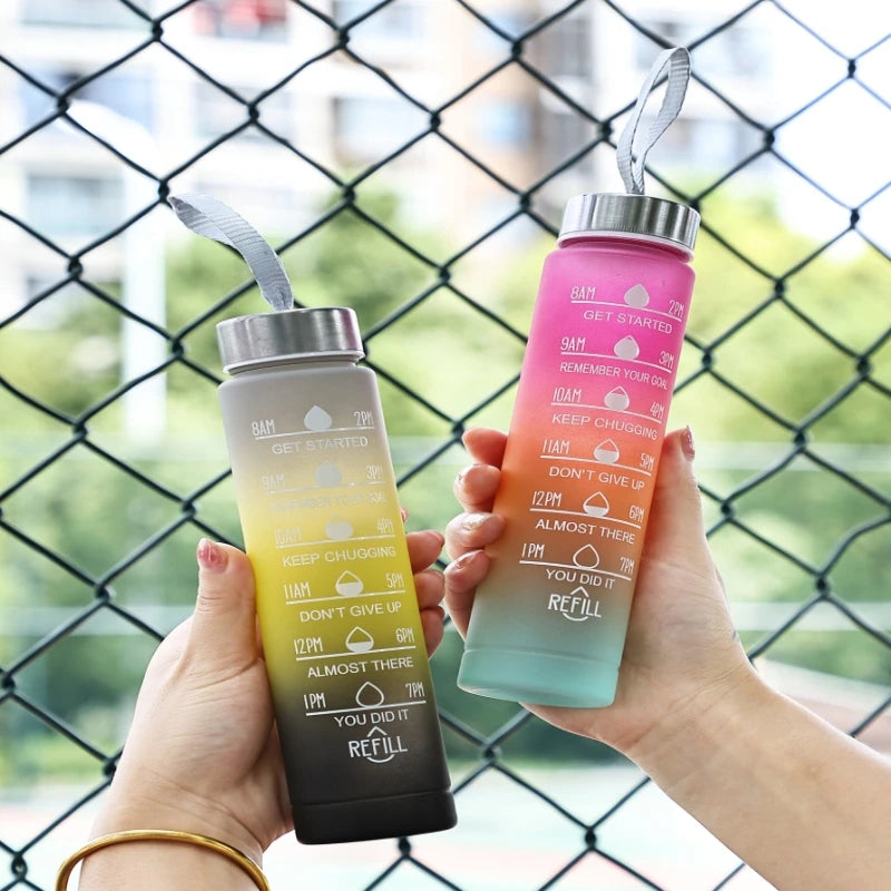 Capilorix 800ML large capacity sports water bottle with scale, leak-proof plastic drinking cup, ideal for travel and fitness.