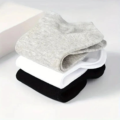 Capilorix unisex comfort-fit ankle socks, breathable and lightweight, perfect for sports and daily wear, shown in a 5-pack.
