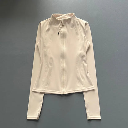 Capilorix women's quick-dry sports coat with long sleeves, zipper, and tight fit, ideal for yoga, running, and fitness activities.