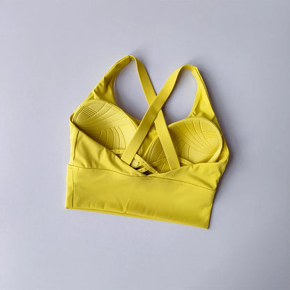Capilorix all-in-one sports bra for high-impact running, yoga, and fitness, featuring shock-proof support and breathable summer fabric.