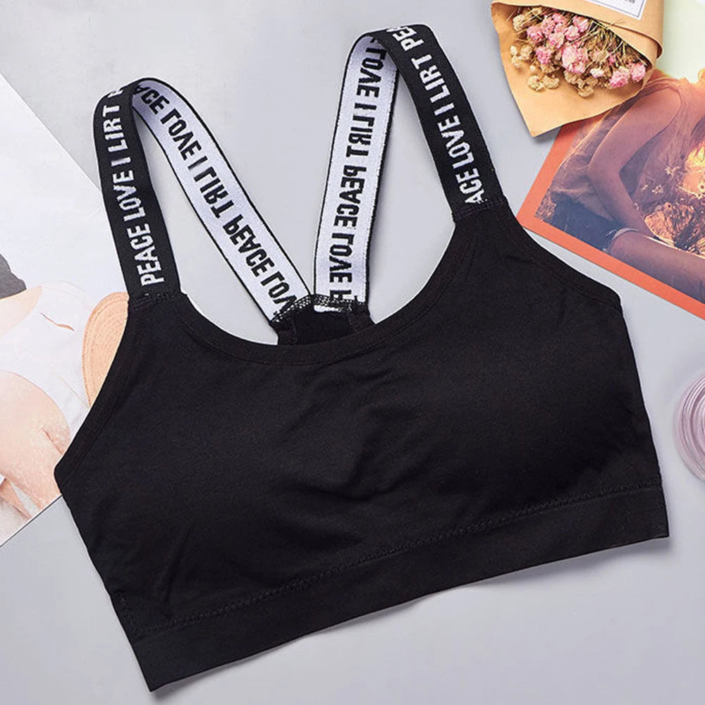 Capilorix women's breathable seamless sports bra with push-up design, ideal for gym, yoga, and high-impact workouts.