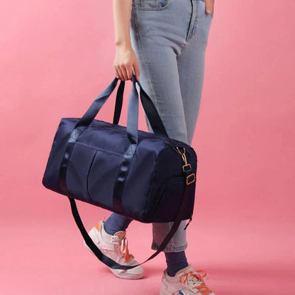 Waterproof Fitness Sports Travel Duffel Bag - Versatile Weekender for Men and Women - Capilorix